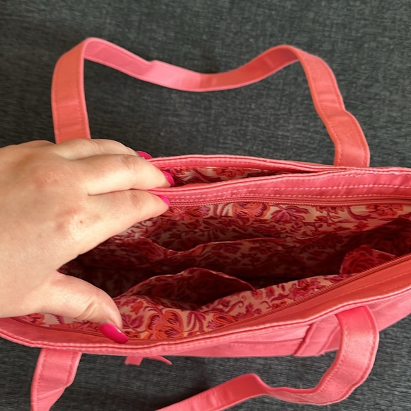 Vera Bradley Women’s Small Vera Tote in Rouge Rose - Picture 6 of 12
